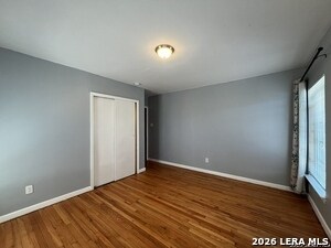 Building Photo - 2331 W Magnolia Ave