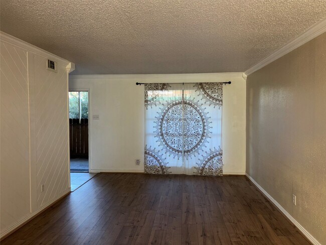 Building Photo - 7714 Renwick Dr