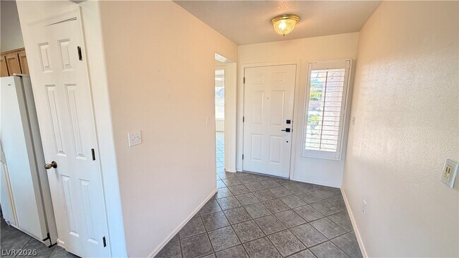 Building Photo - 2066 Poppywood Ave