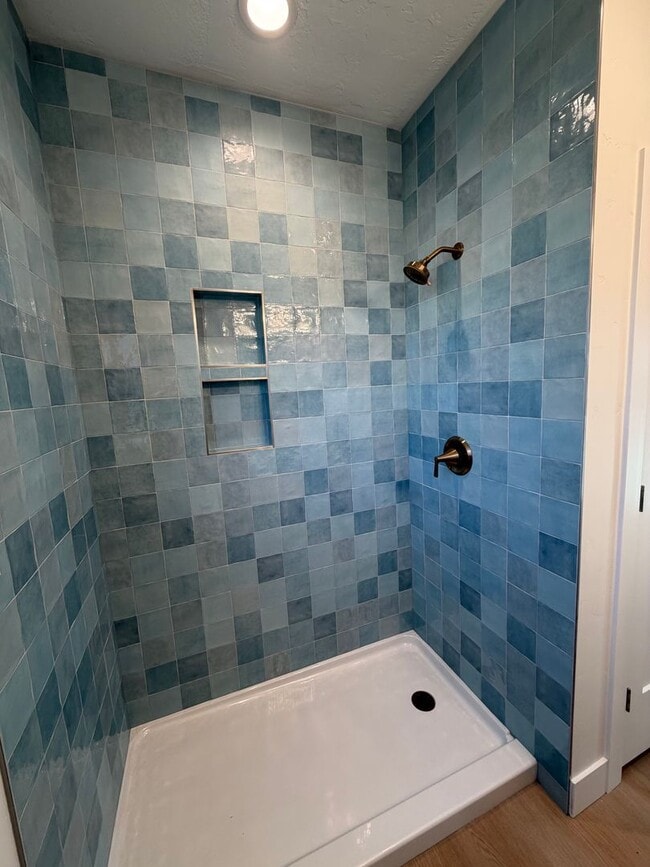 Building Photo - Available Now-Brand New 1-Bed Cottage in the Heart of Boise