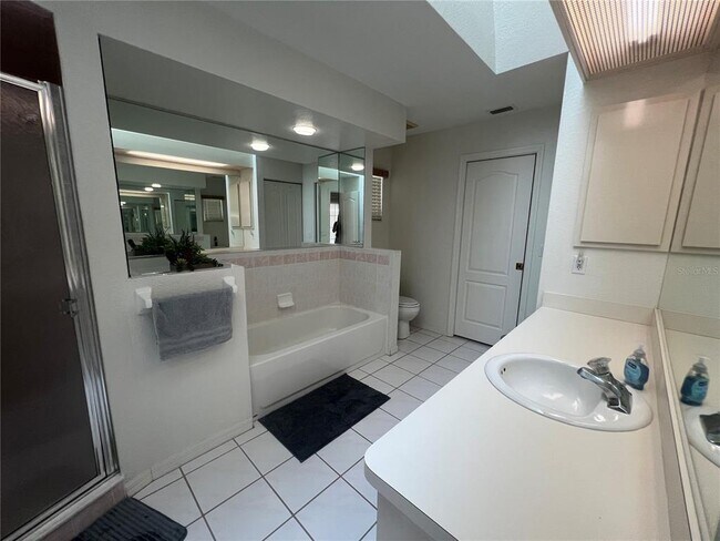 Building Photo - 2300 Mauritania Rd