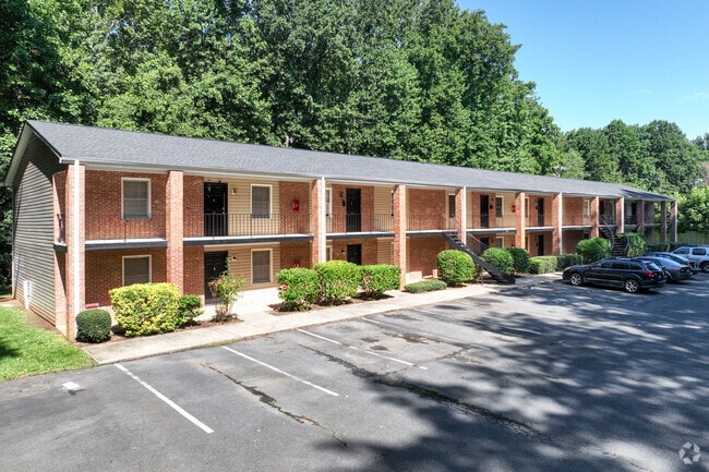 Alternate Photo - Delmonte Court Apartments