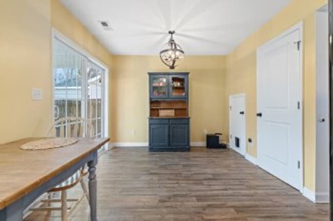 Building Photo - Welcome to your dream home in the desirable Aragona Village!