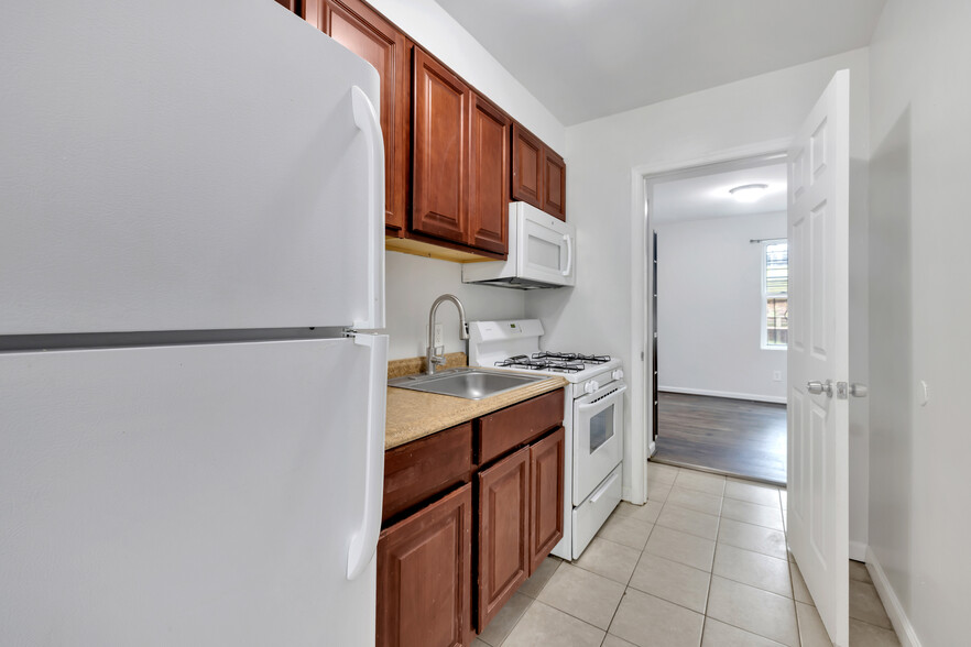Building Photo - 1247 Meigs Pl NE