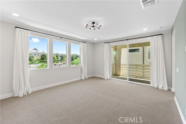 Building Photo - 156 Chorus