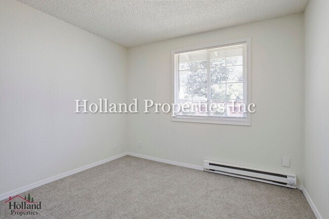 Building Photo - 6685-6687 SW 192nd Ave