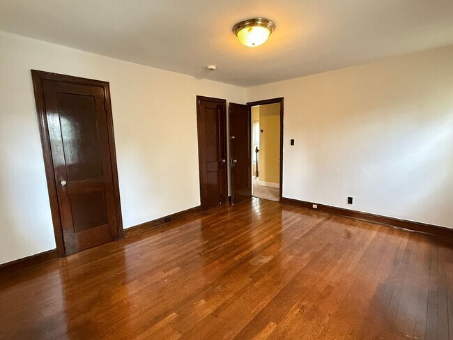 Building Photo - 4409 Brandywine St NW