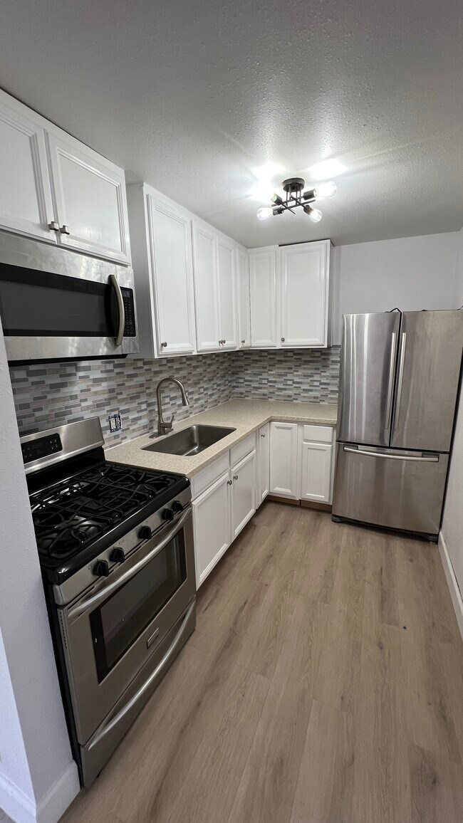 Building Photo - 3821 Woodleigh St