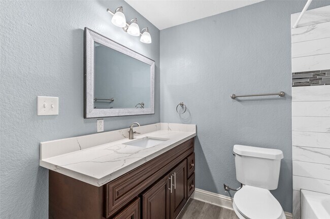 Building Photo - 3853 Rosedale St