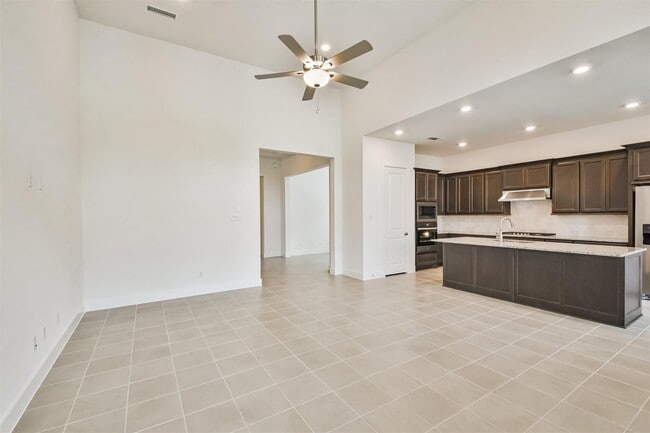 Building Photo - 7216 Stillmeadow Grv Dr