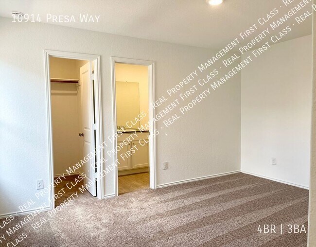 Building Photo - 10914 Presa Wy