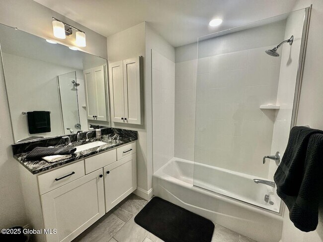 Building Photo - 77 Van Dam St