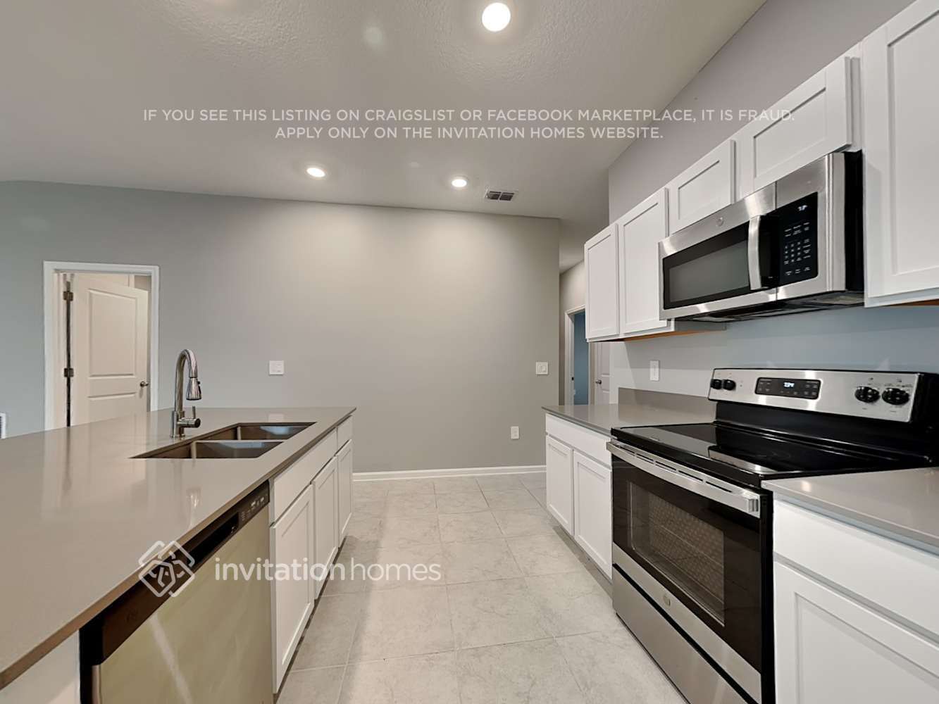 Building Photo - 1085 Peach Crk Dr