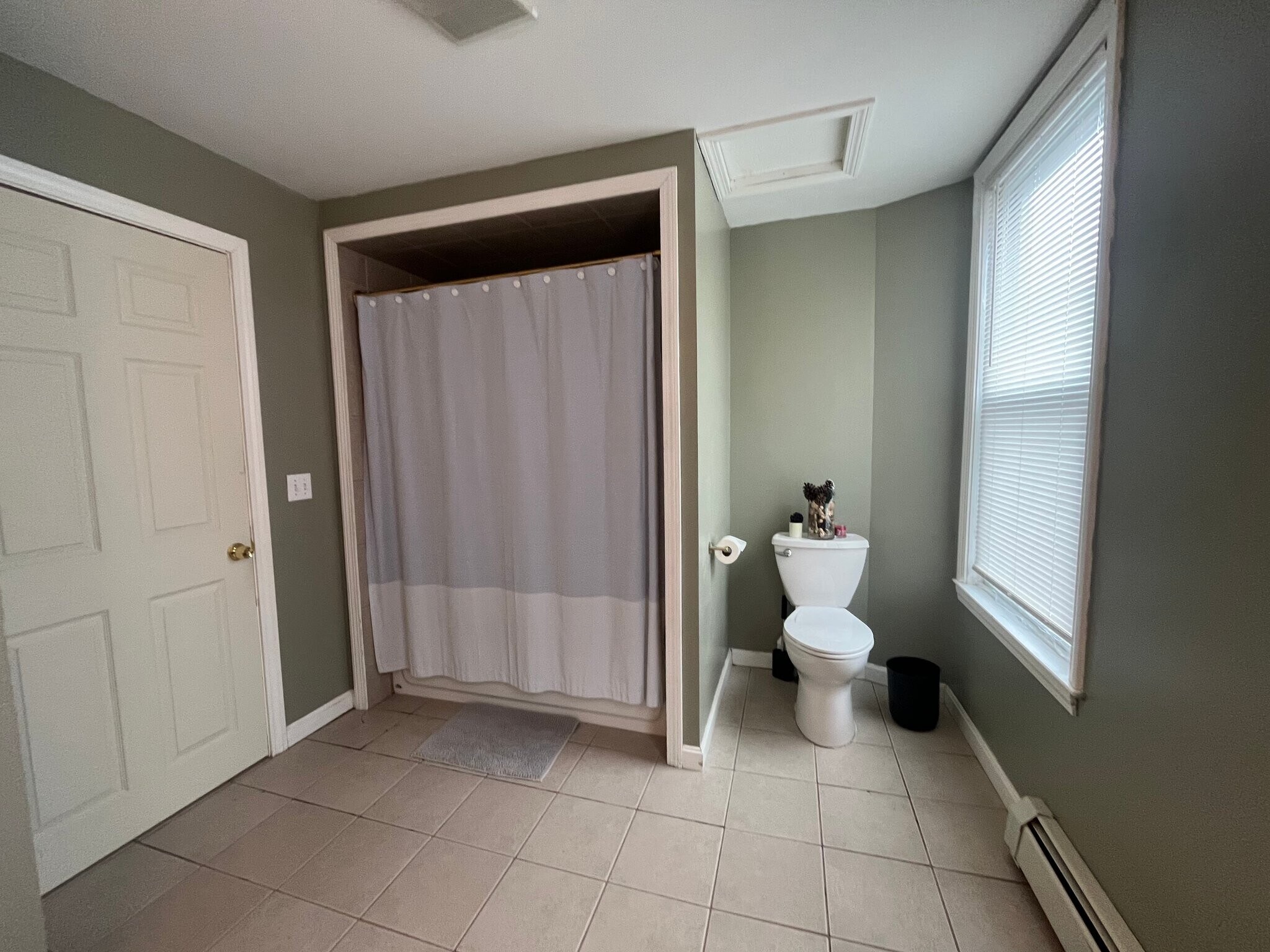 Building Photo - 237 3rd Ave