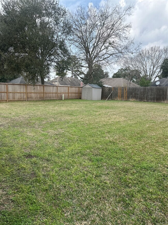 Building Photo - 16506 Canario Dr