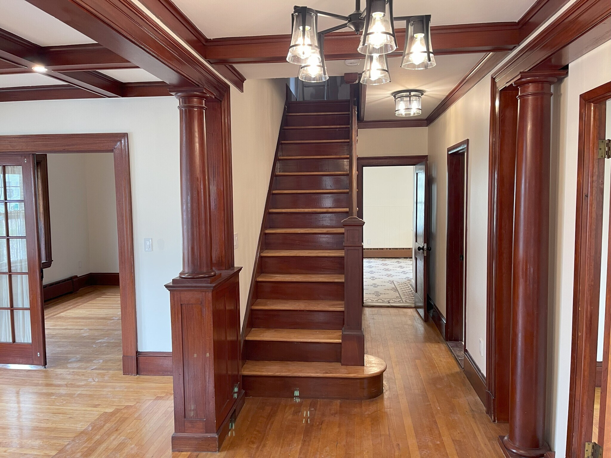 Building Photo - 43 Arthur St