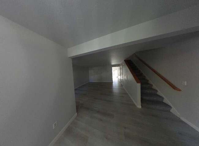 Building Photo - Stunning West Valley Condo - 50% OFF of FI...