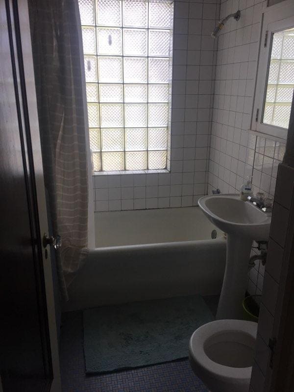 Apt. 3 - 3317 Fremont Ave S