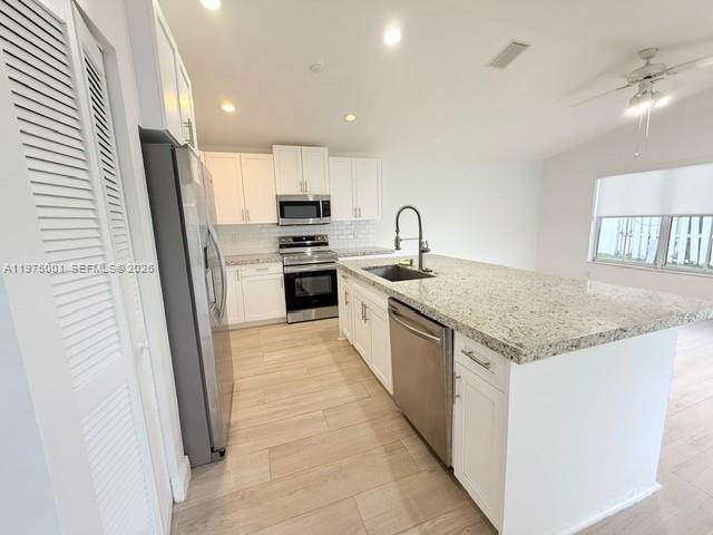 Building Photo - 622 Carrington Ln