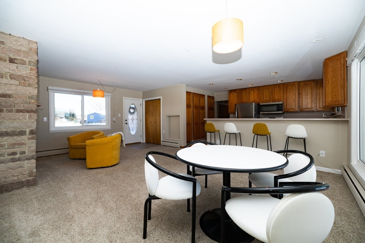 Living / Dining / Kitchen - 504 Burgess Dr