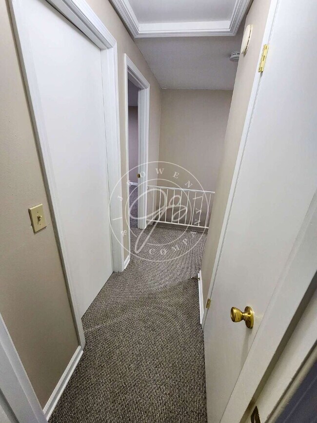 Building Photo - Sylvania Schools | Spacious 3-Bedroom Home in Sylvania Park