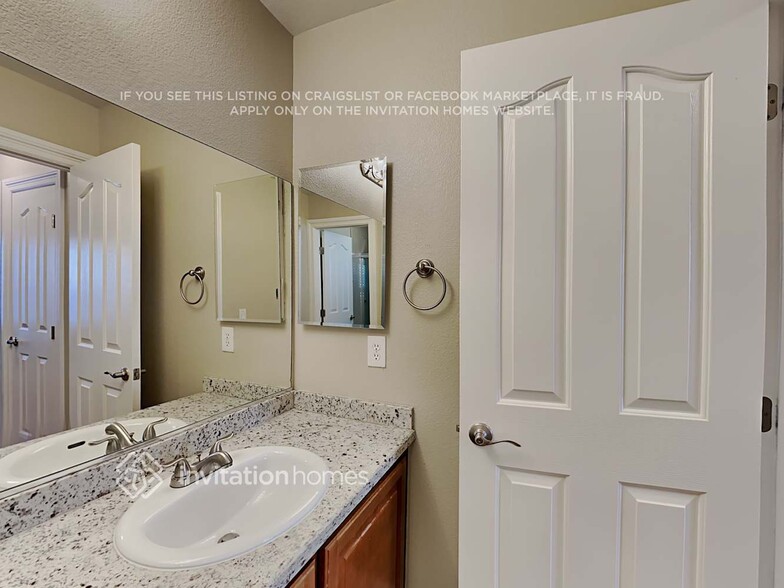 Building Photo - 2289 Bull Lake Dr