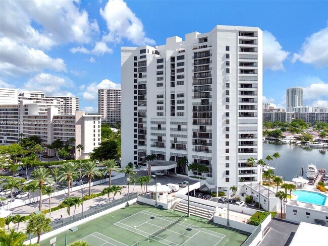 Building Photo - 300 Three Islands Boulevard