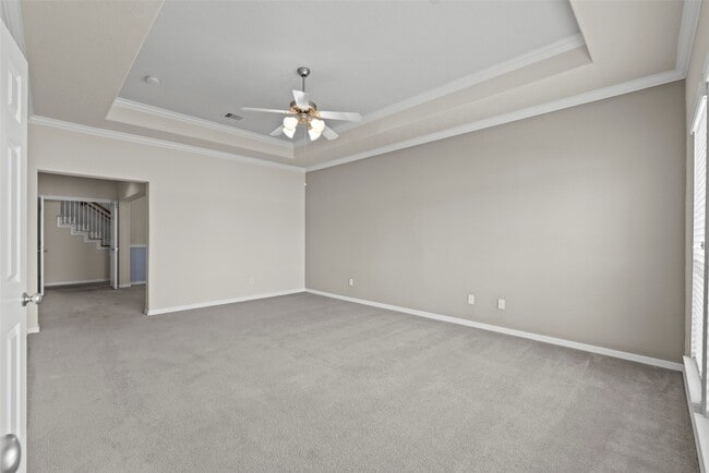 Building Photo - 2919 Royal Oaks Grove
