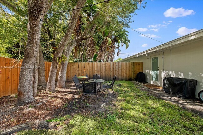 Building Photo - 11725 SW 81st Rd