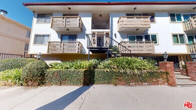 Building Photo - 14007 Milbank St