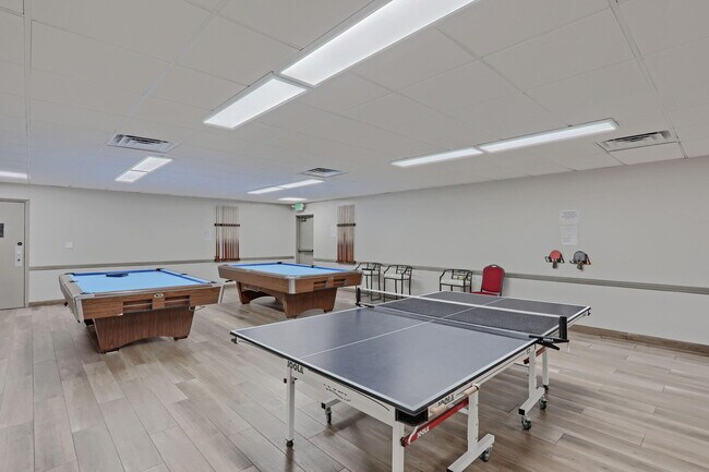 Building Photo - 5220 Las Verdes Cir