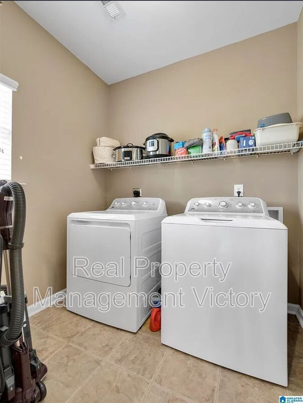 Building Photo - 1056 Crawford Ct