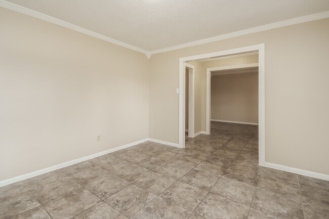 Building Photo - 9046 Smokehollow Dr