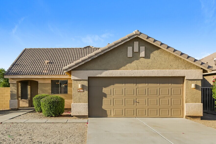 Primary Photo - 7903 W Pomo St