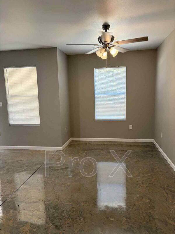 Building Photo - 321-323 S. 4th St