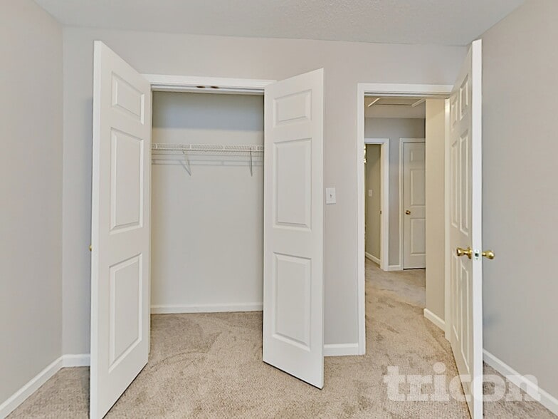 Building Photo - 241 Amy Blvd