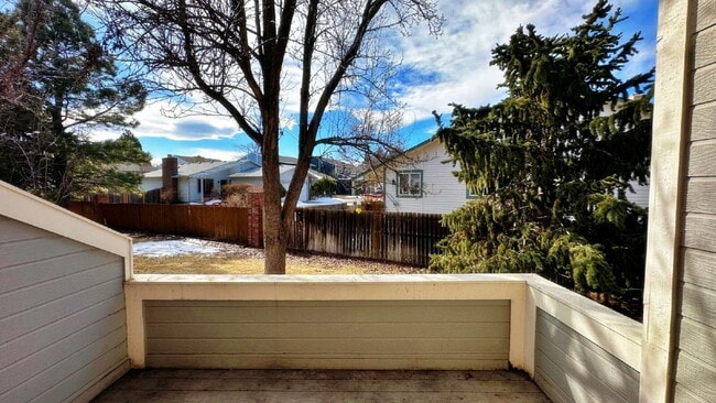 Building Photo - Quiet End Unit 3 Bed 2 Bath Townhome in Cherry Creek Schools Close to Cherry Creek Reservoir!! 2 ...