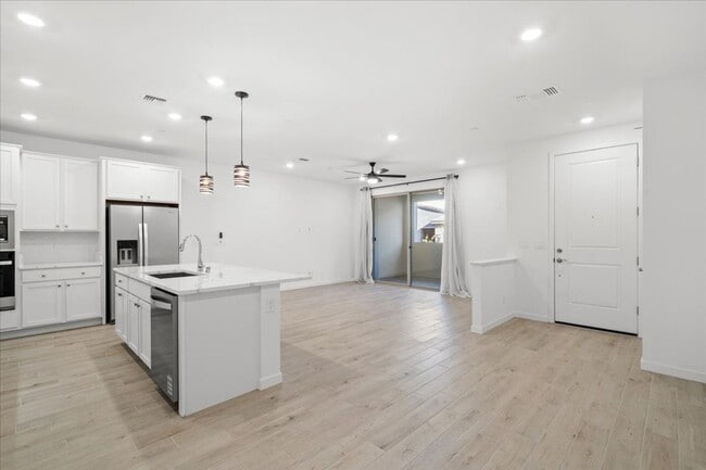 Building Photo - Brand New Luxury Modern 3 Bedroom Home in Summerlin