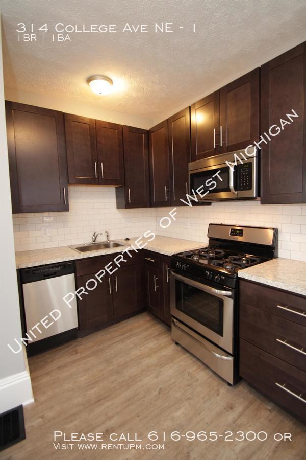 Building Photo - 314 College Ave NE