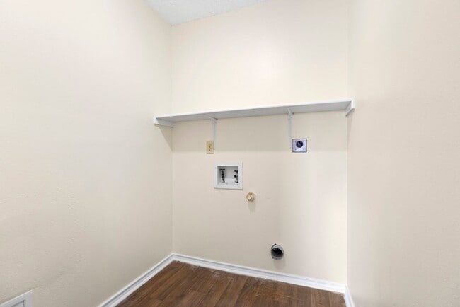 Building Photo - 9711 Arcade Ridge