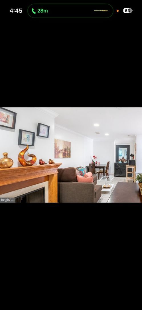 Building Photo - 1835 Mintwood Pl NW