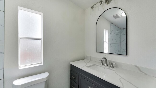 Building Photo - 65 County Rd 5002