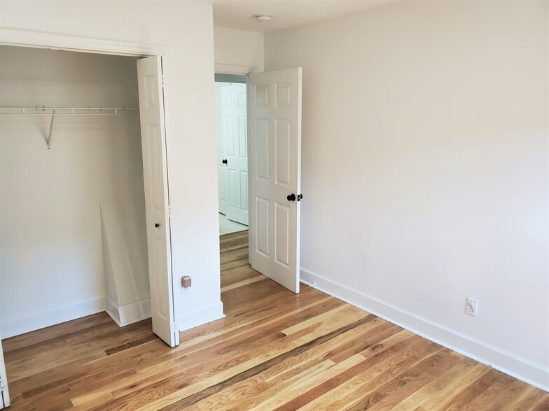 First Bedroom - room entry and closet. - 1025 Wade Ave