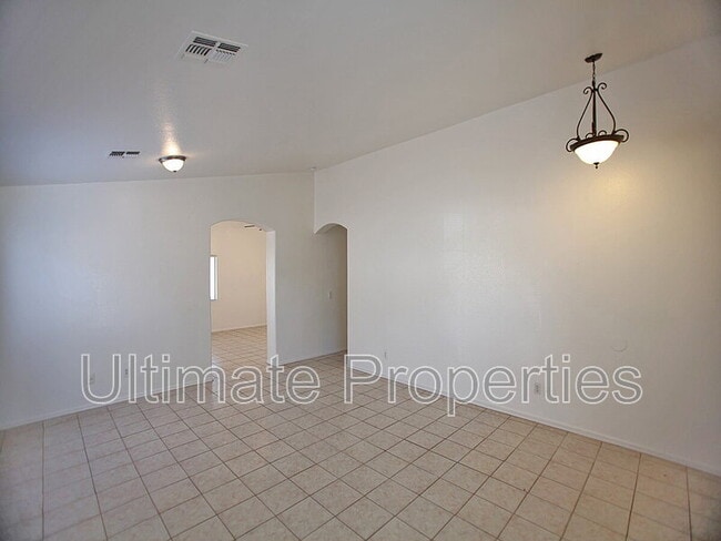 Building Photo - 12710 W Willow Ave