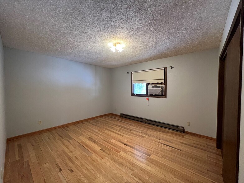 Building Photo - 14889 65th Ave NW