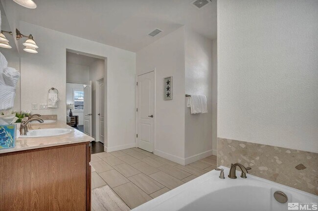 Building Photo - Fully Furnished Turnkey Rental – 10345 Rollings Dr., Reno, NV