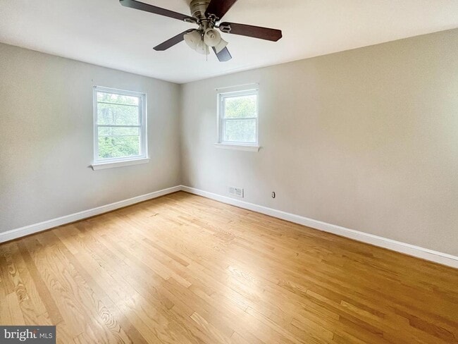 Building Photo - 2703 Belleview Ave