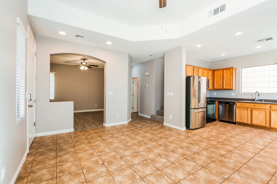 Building Photo - 6553 Raven Hall St