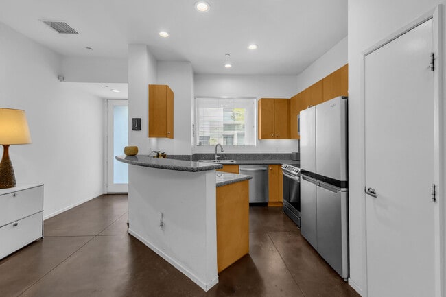 Building Photo - 3574 Penny Ln