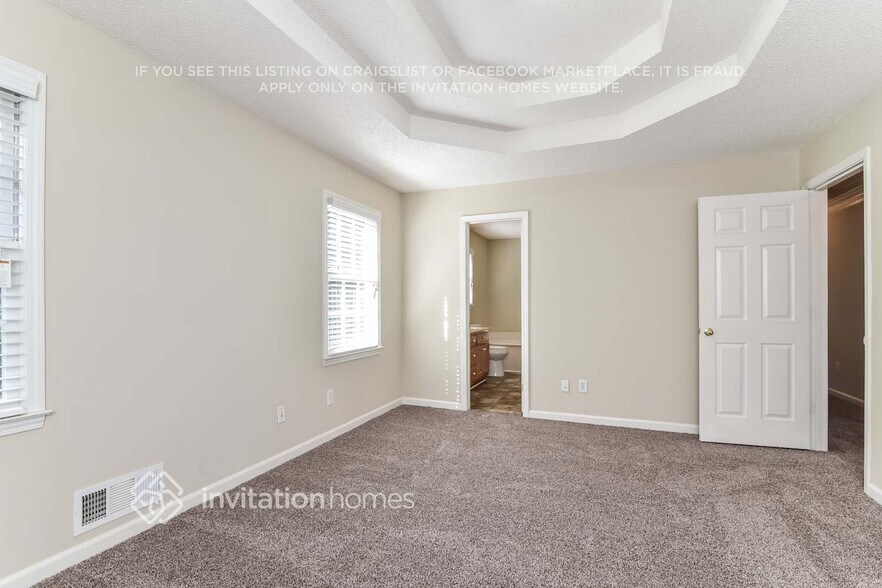 Building Photo - 5115 Bayberry Ct